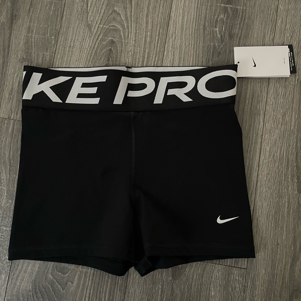 Nike Women's Pro Spandex Shorts NWT Size M
